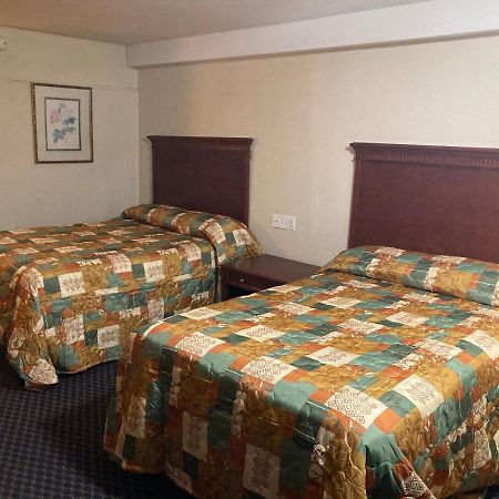 Travel Inn Petersburg Extérieur photo