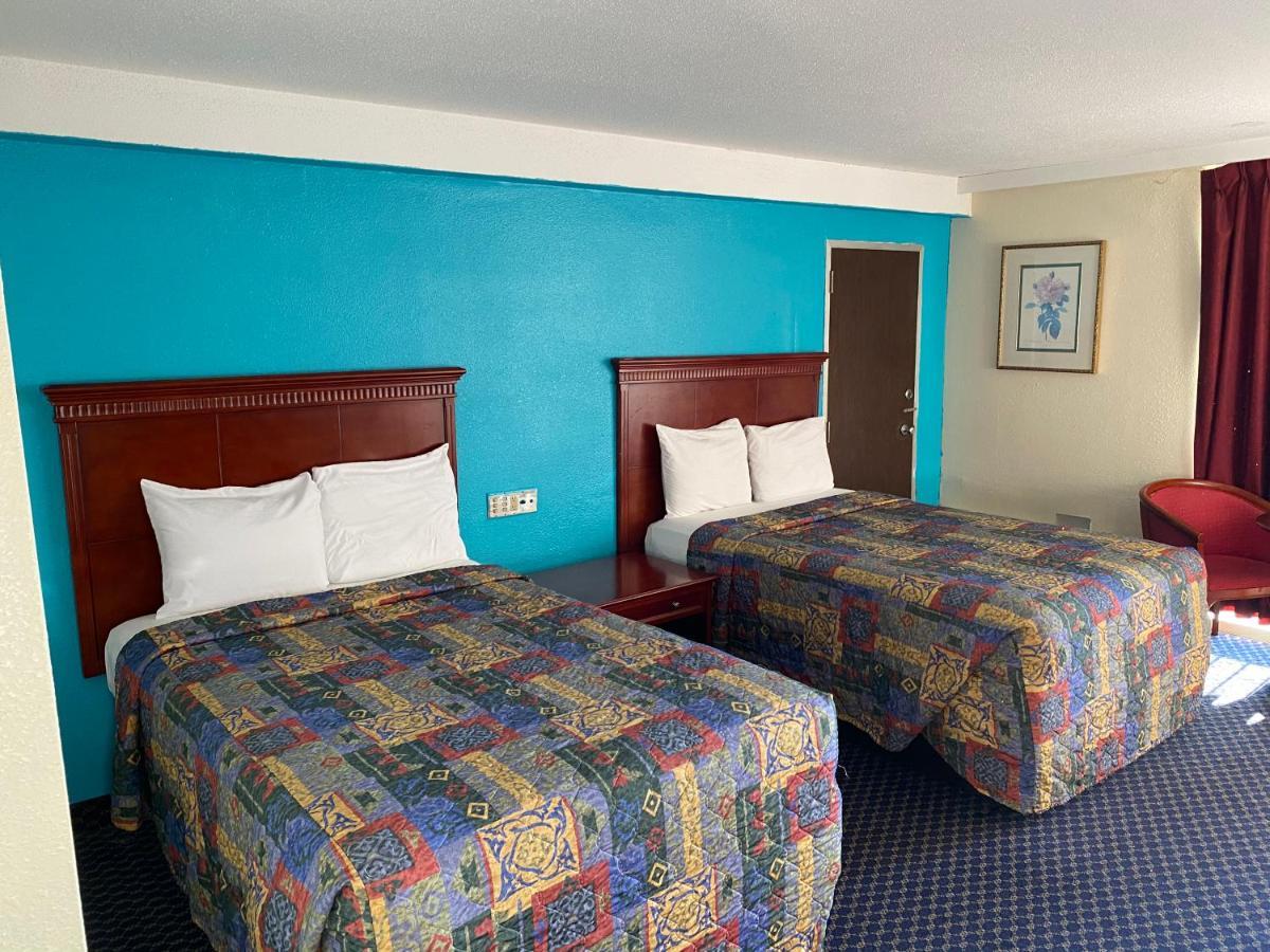 Travel Inn Petersburg Extérieur photo