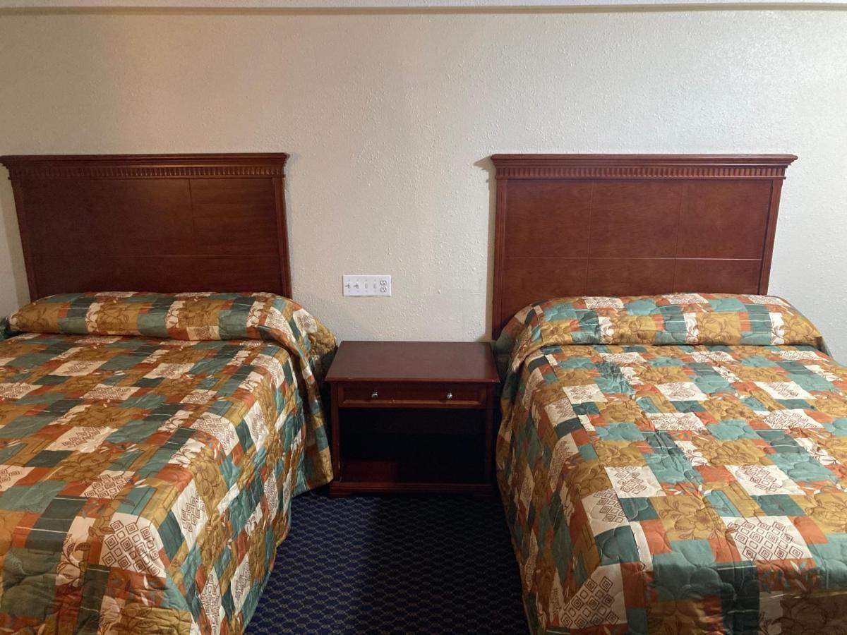 Travel Inn Petersburg Extérieur photo