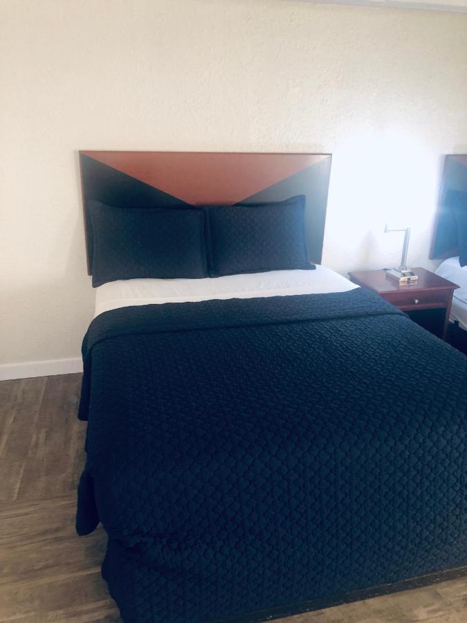 Travel Inn Petersburg Extérieur photo