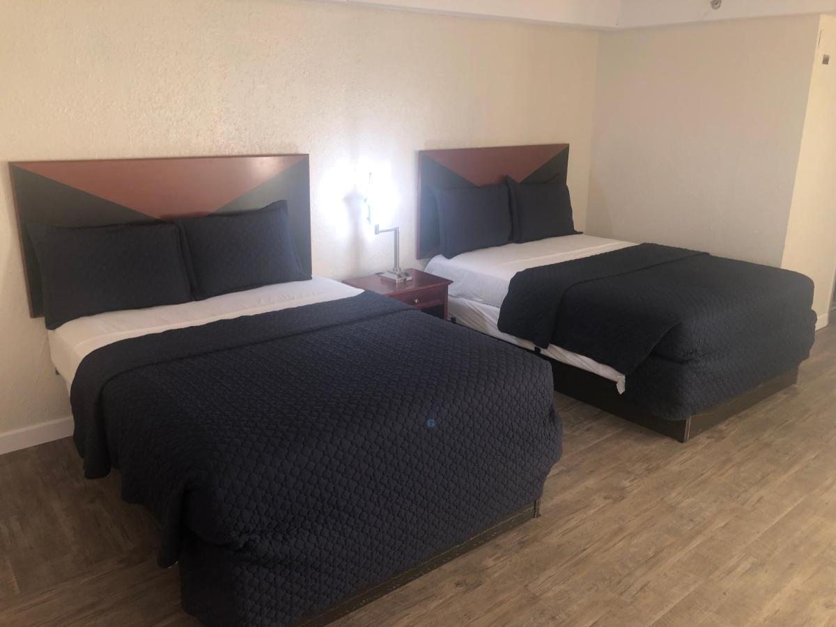 Travel Inn Petersburg Extérieur photo