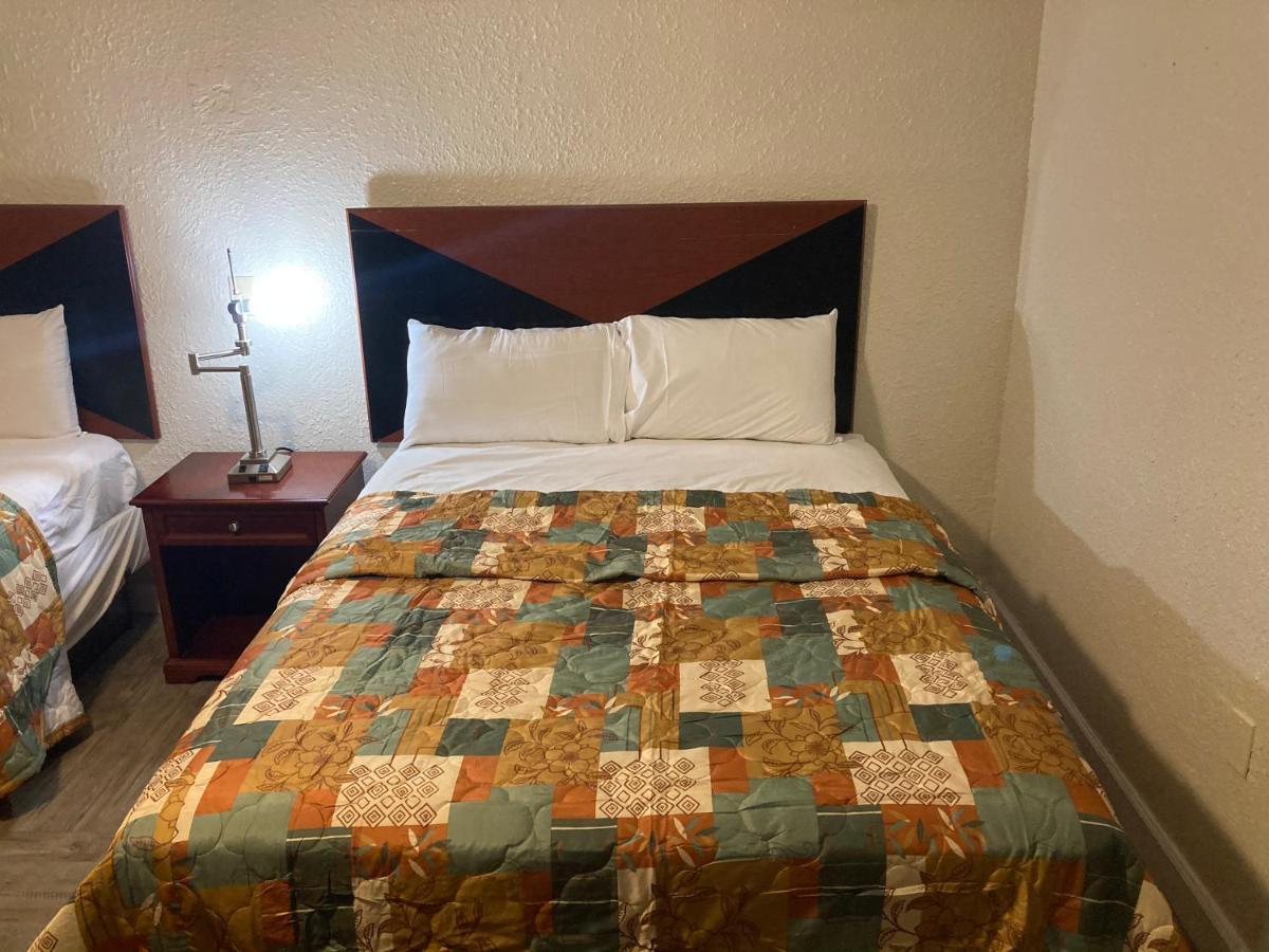Travel Inn Petersburg Extérieur photo
