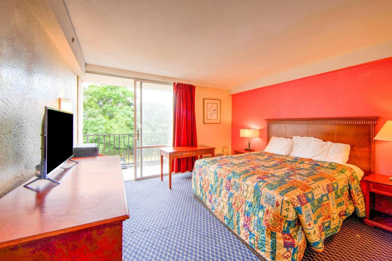 Travel Inn Petersburg Extérieur photo