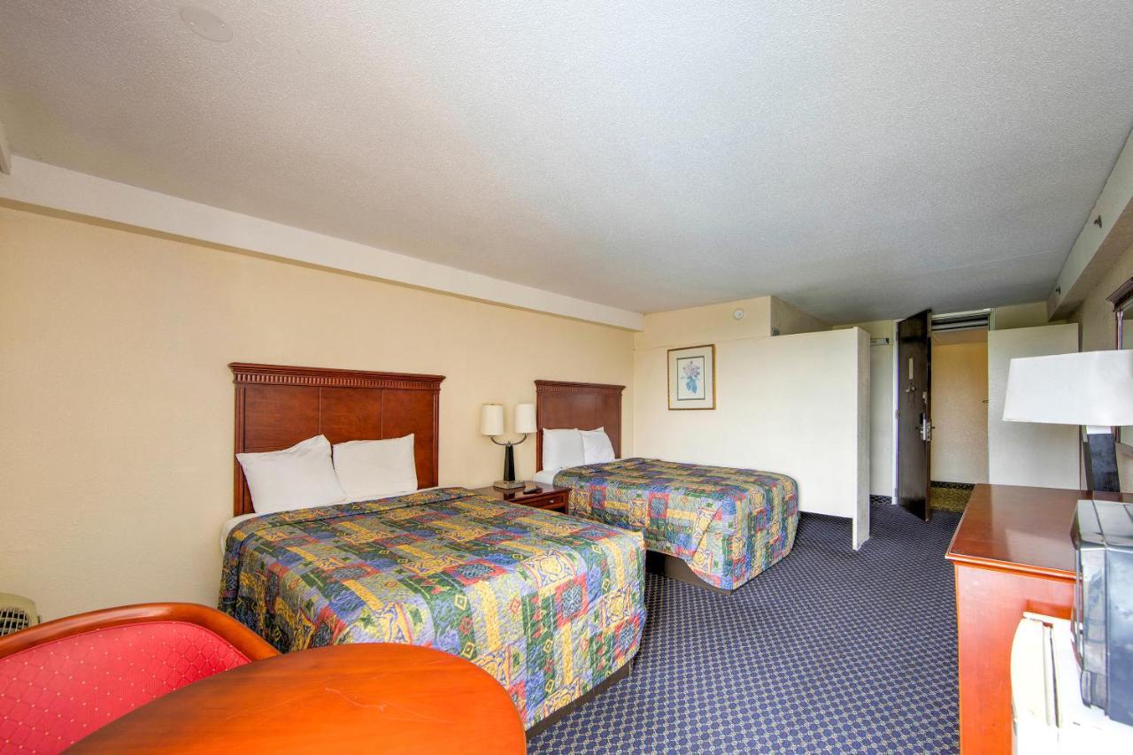 Travel Inn Petersburg Extérieur photo